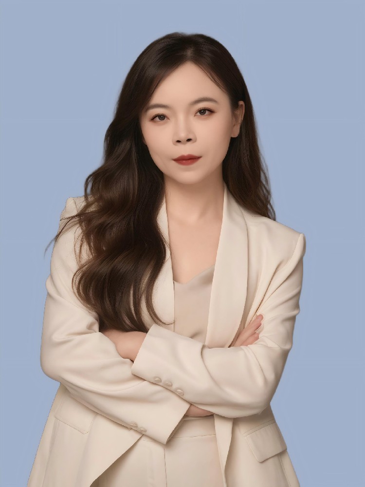 卢奕君律师